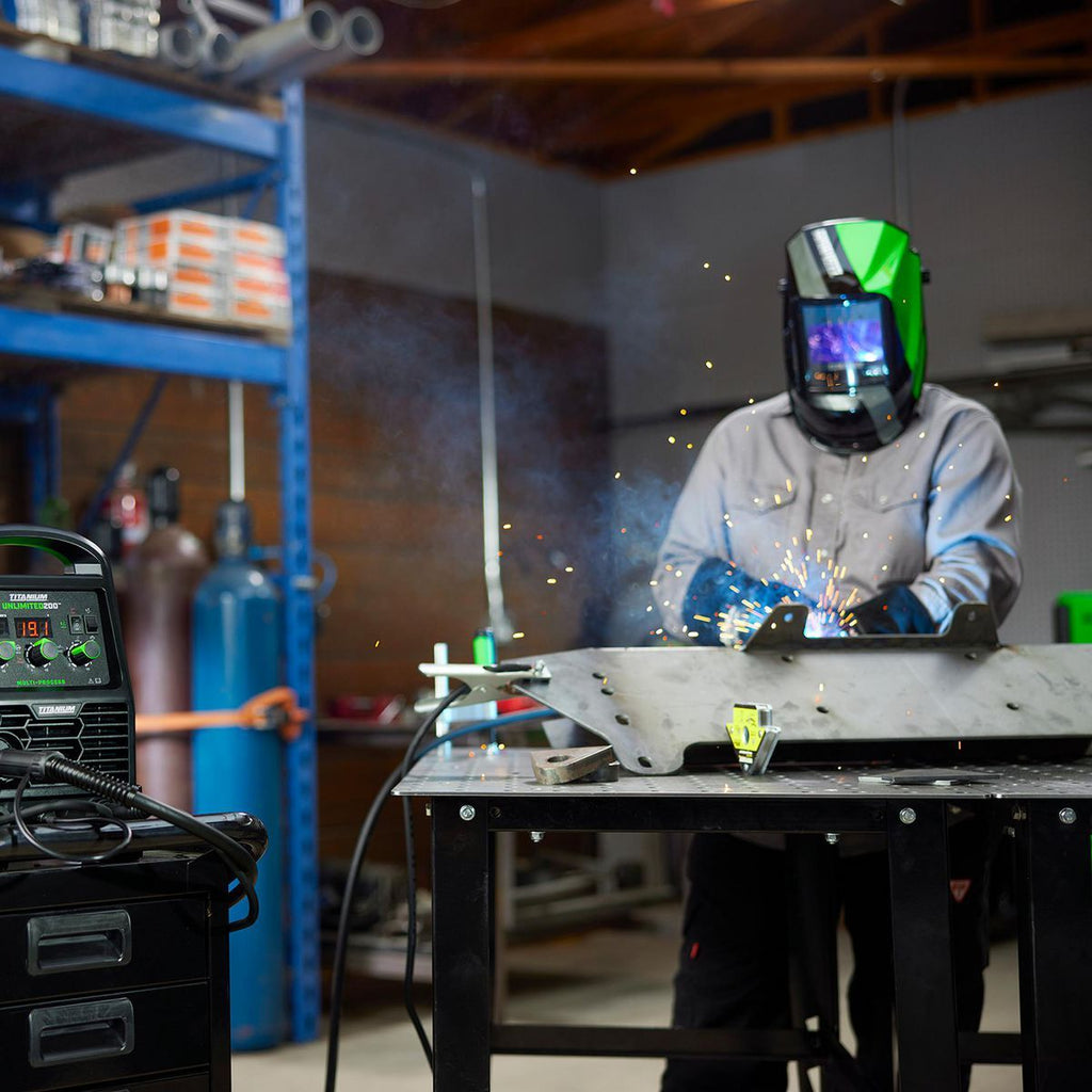 Auto-Darkening Welding Helmet A10770