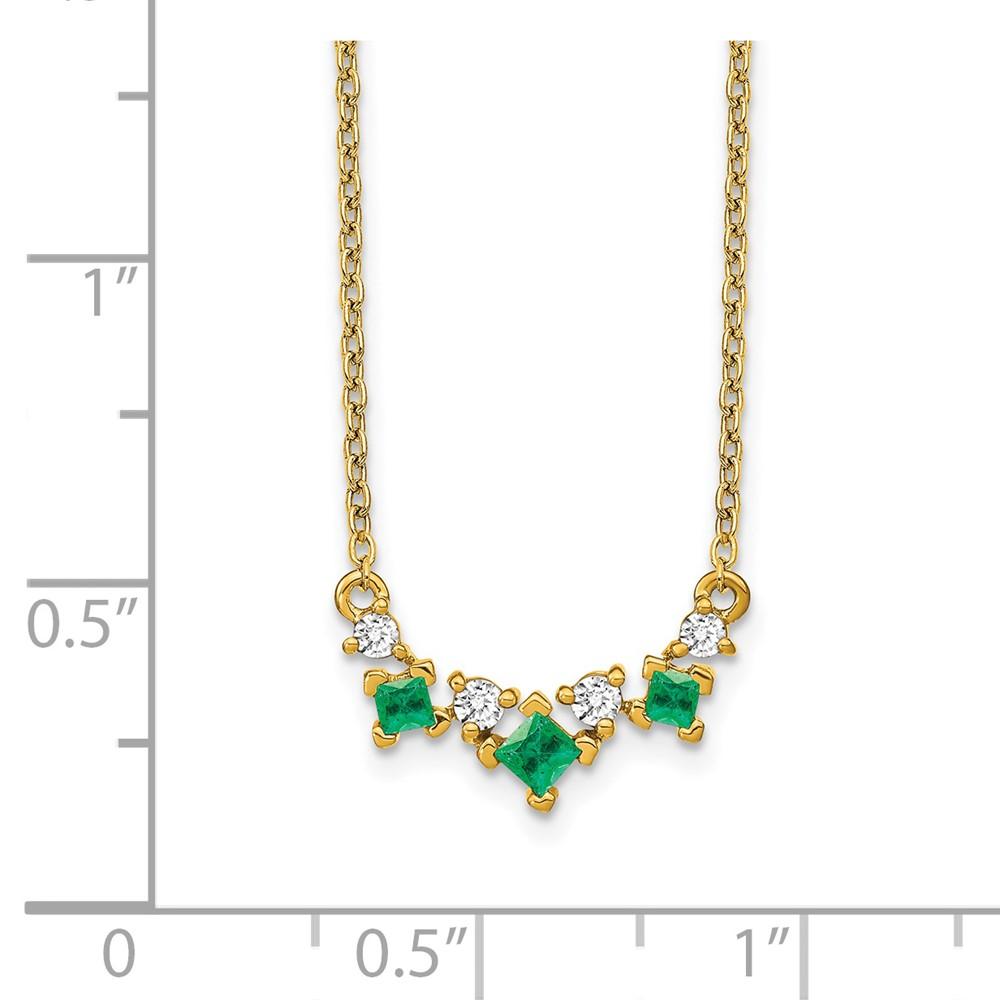 14K Yellow Gold Emerald and Real Diamond 18 inch Necklace X16533
