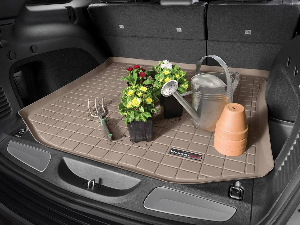 Black Cargo Liner P279