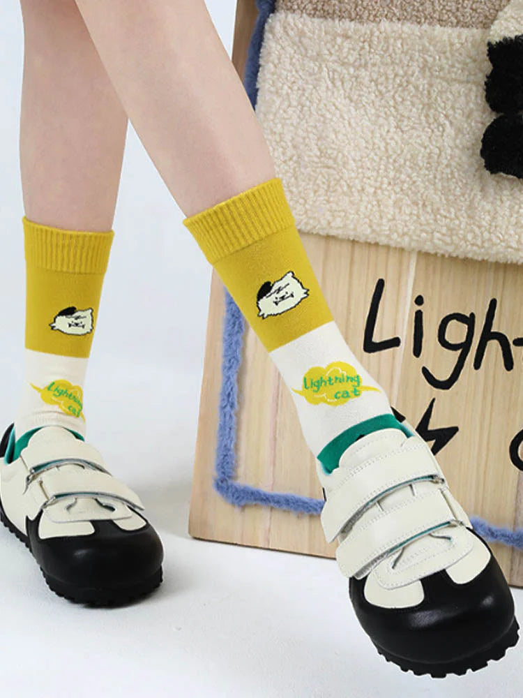 Cute Cartoon Kitty Mid-Calf Socks E8563