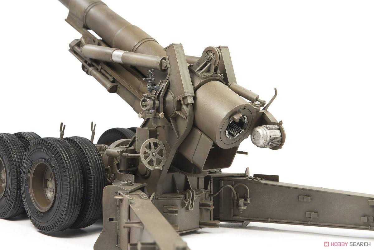 WWII 8 inch Howitzer M1 1/35 Scale Plastic Model Kit W59484