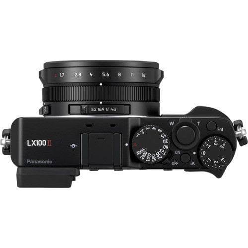 Digital Camera B700