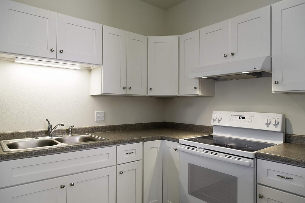 White 30x18x12 Wall Kitchen Cabinets U52877