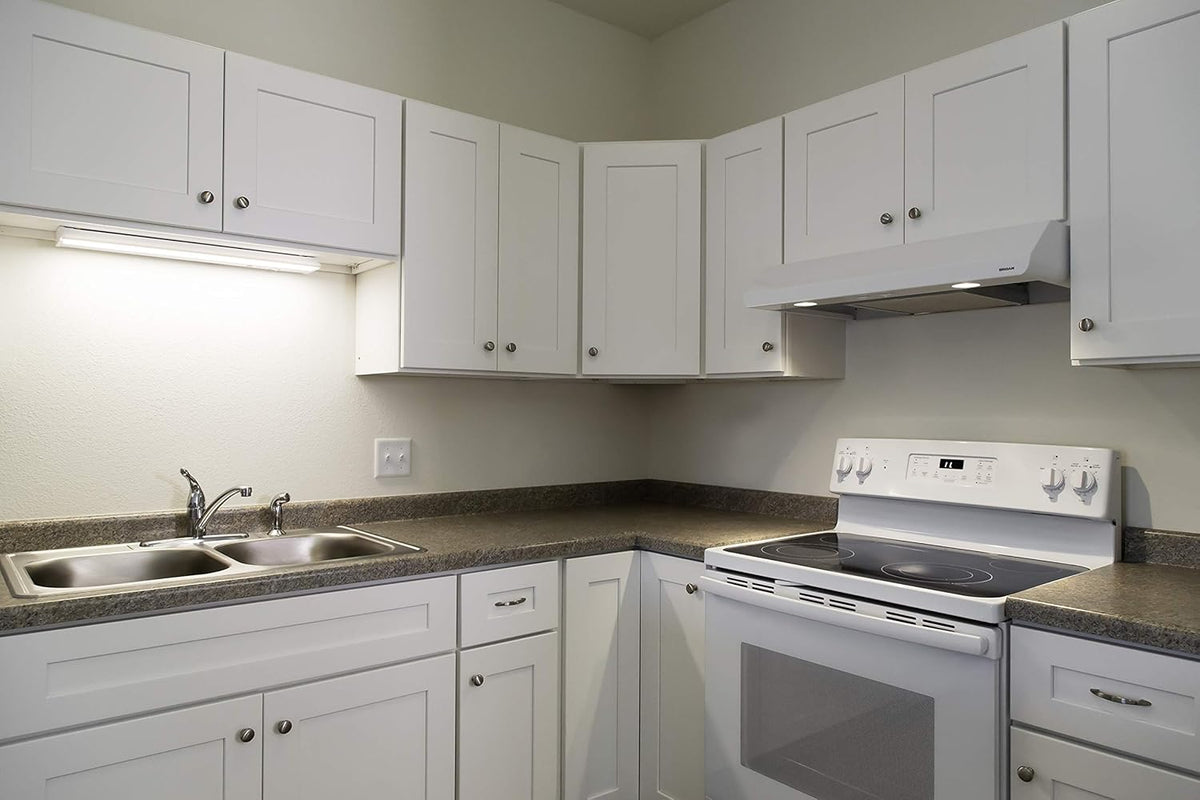 White 30x18x12 Wall Kitchen Cabinets U52877