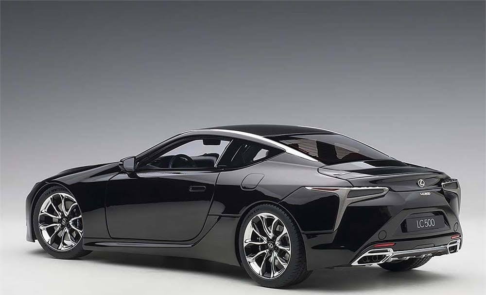 Black 1/18 Model Car S5605
