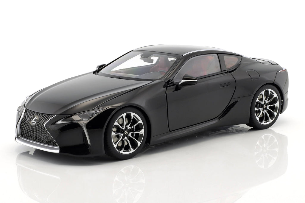 Black 1/18 Model Car S5605