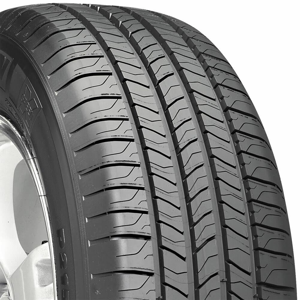 215/55R17 Tire U84934