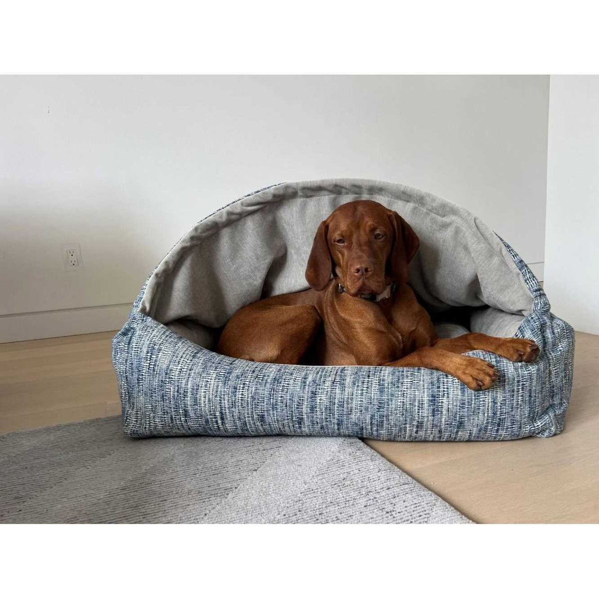 Canopy Dog Bed K772