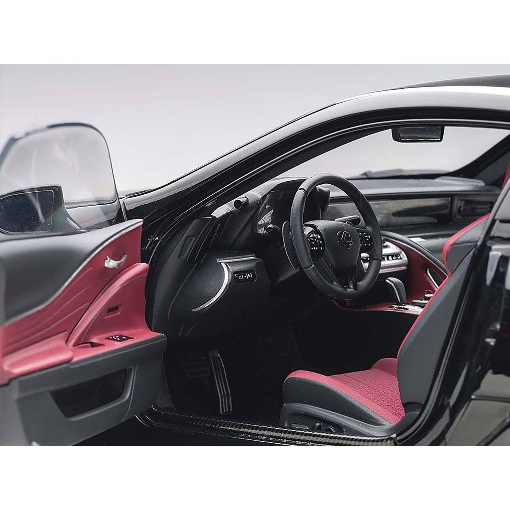 Black 1/18 Model Car S5605