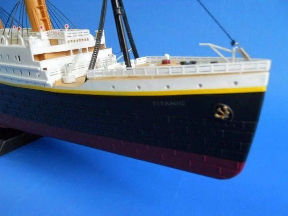Remote Control RMS Titanic 32" Model Cruise Ship B636
