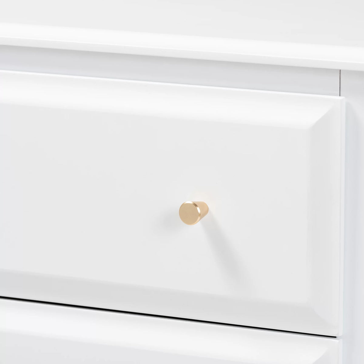 White 3-Drawer Wood Bedroom Chest V940