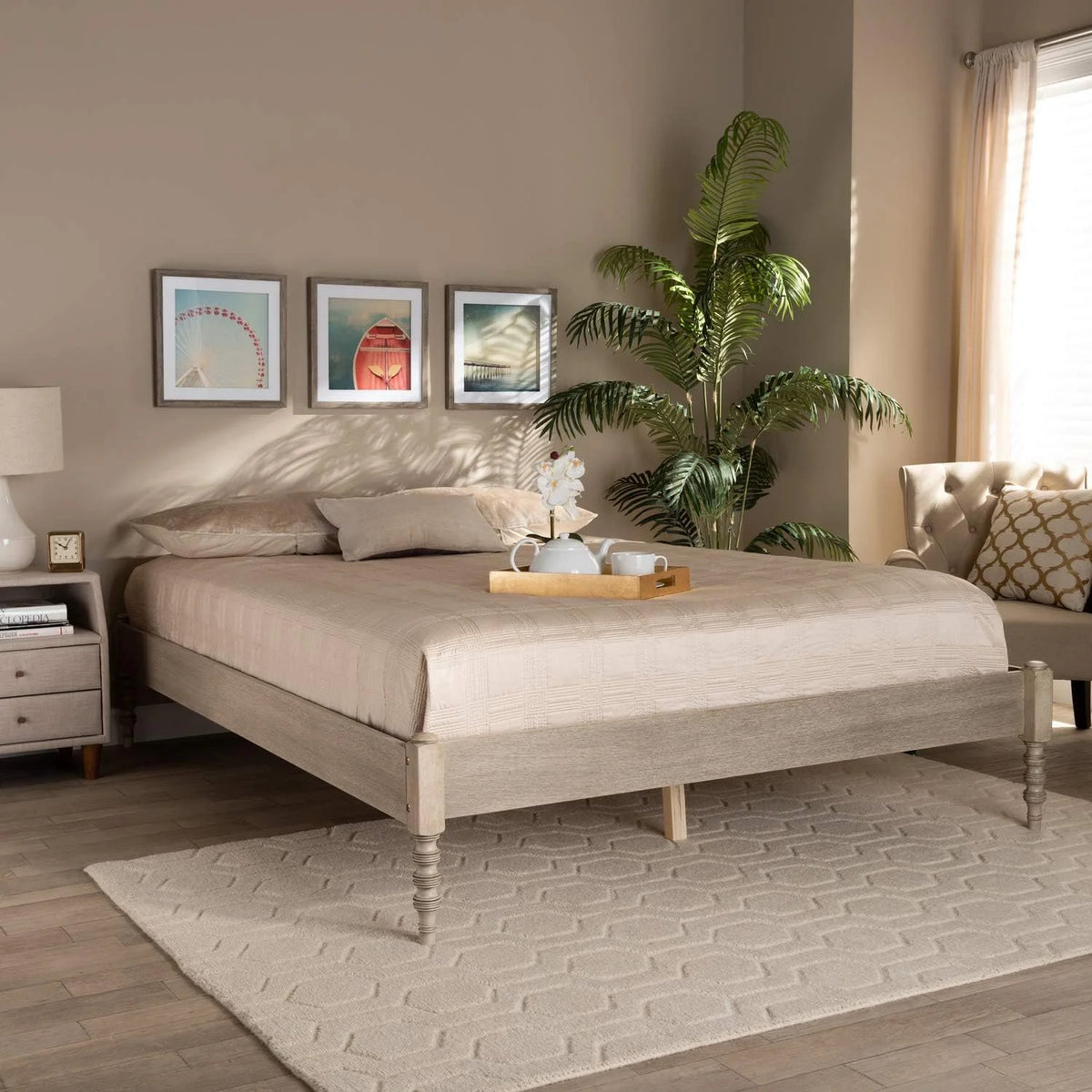 Antique White Oak Wood Queen Size Platform Bed Frame Z4038