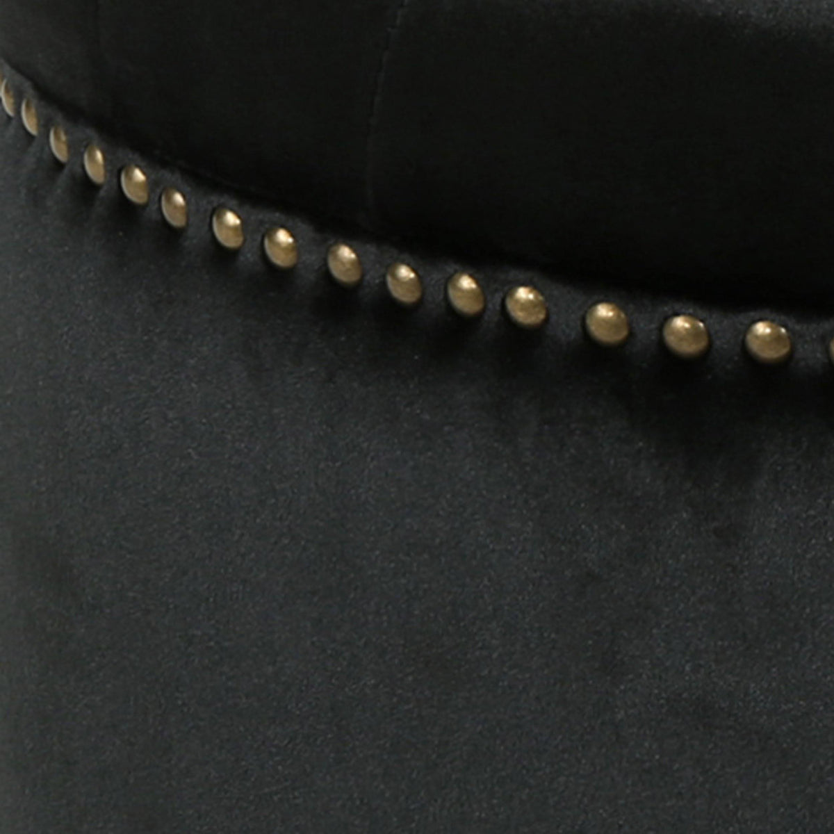 Black Velvet Tufted Ottoman M46730