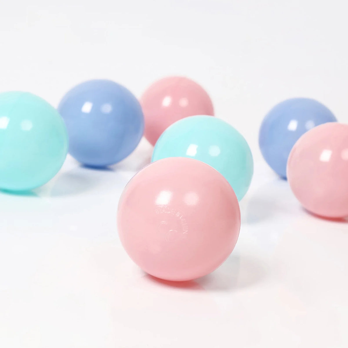 100Pcs Plastic Ocean Balls Pool Accessories V921570