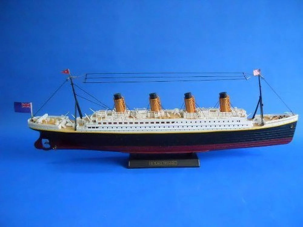 Remote Control RMS Titanic 32" Model Cruise Ship B636