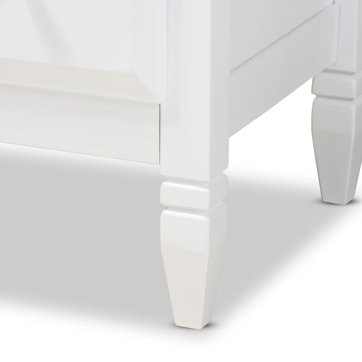 White 3-Drawer Wood Bedroom Chest V940