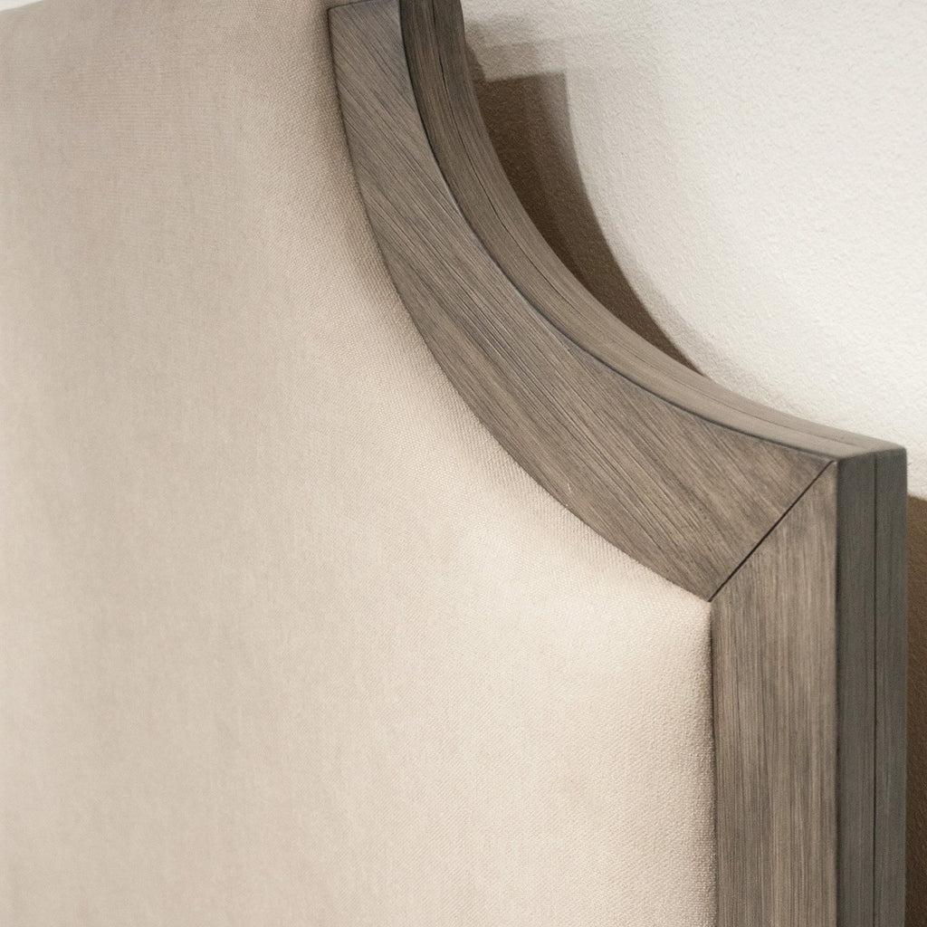Upholstered Storage Bed L354698