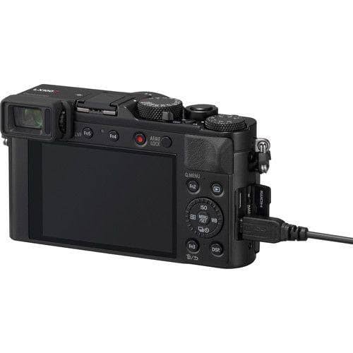Digital Camera B700