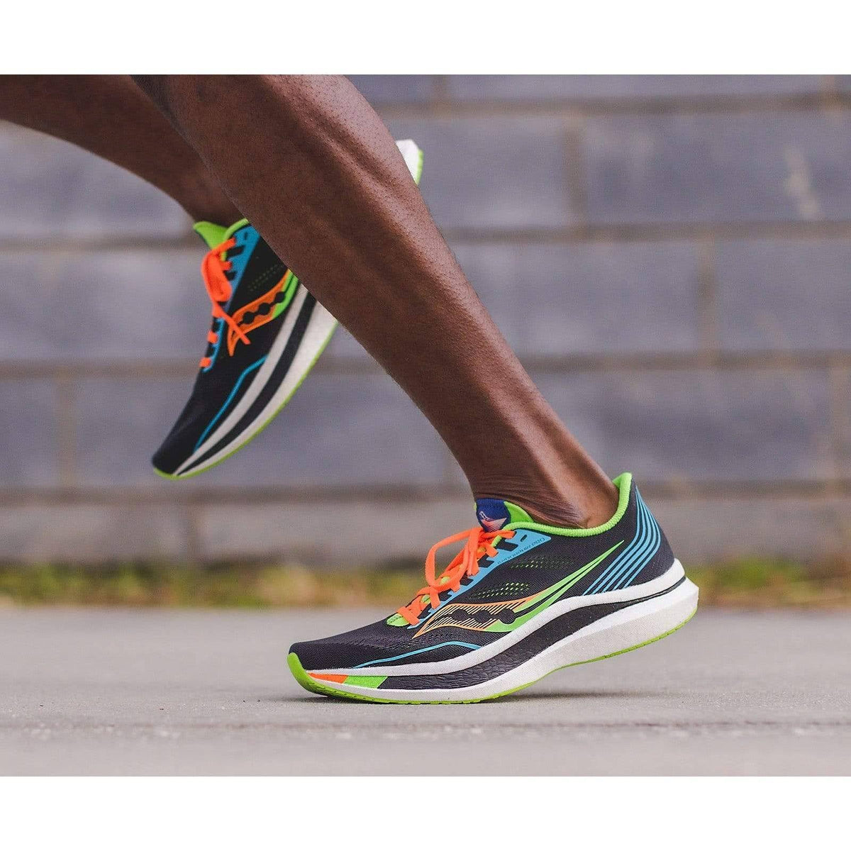 Future Black Men's Running Shoes A47080