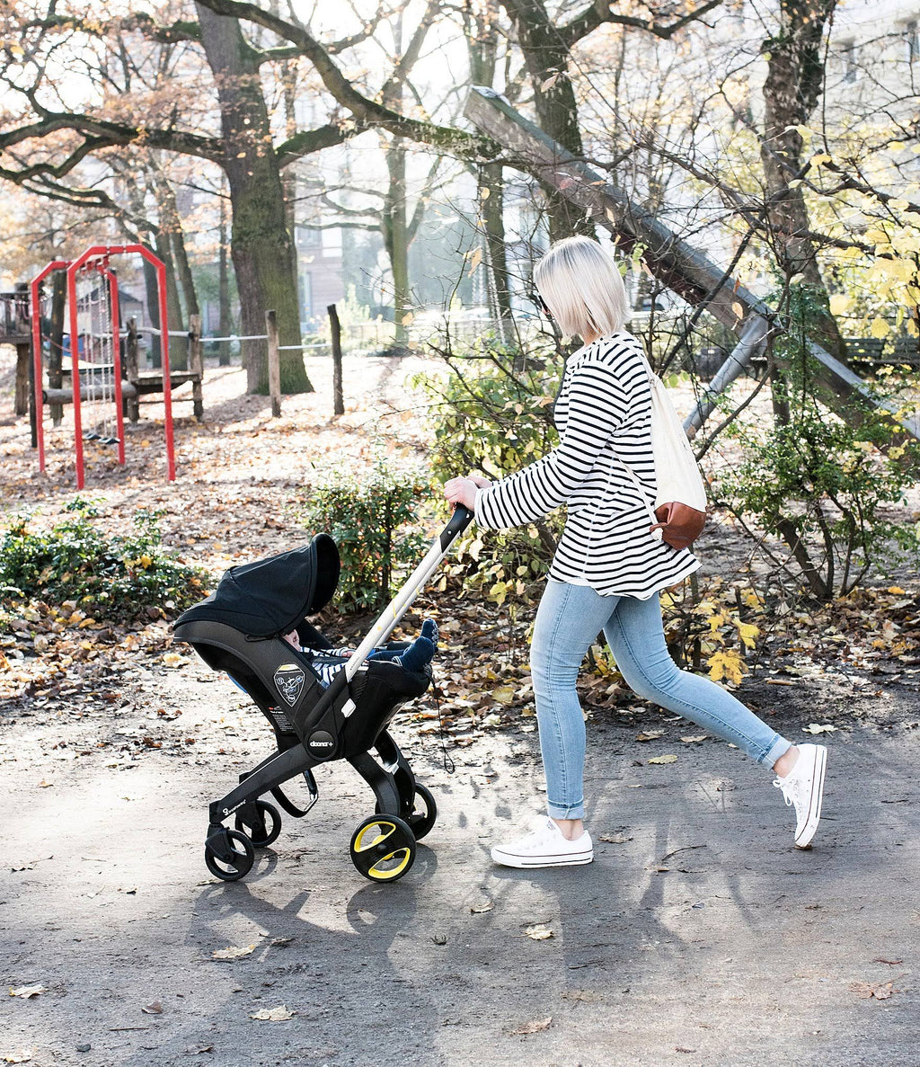 Nitro Black Infant Car Seat Stroller with Base Z697
