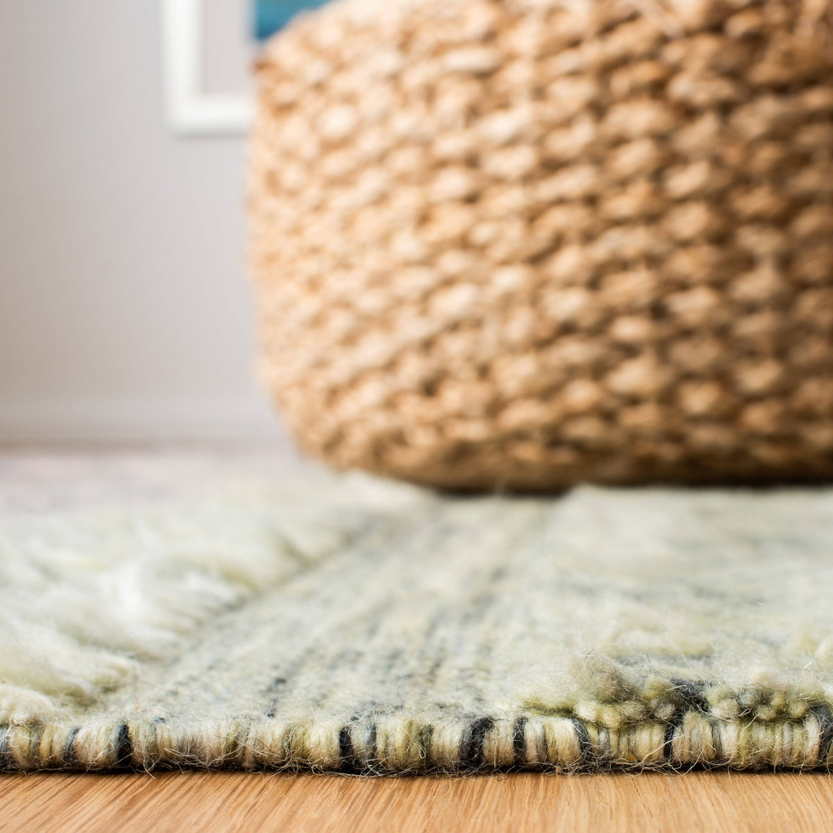 Turquoise and Pink Runner L2560
