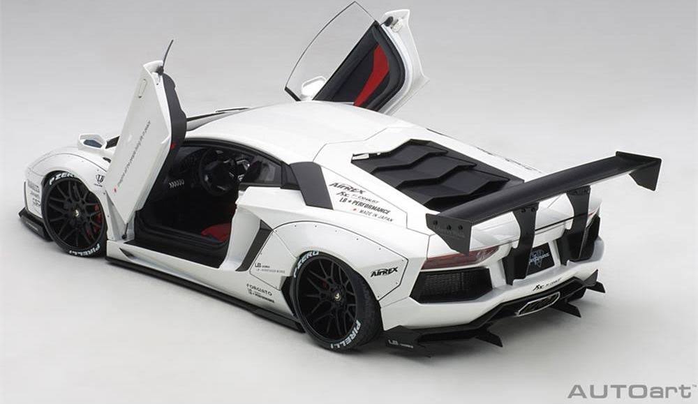 1:43 Scale Diecast Model Car F632