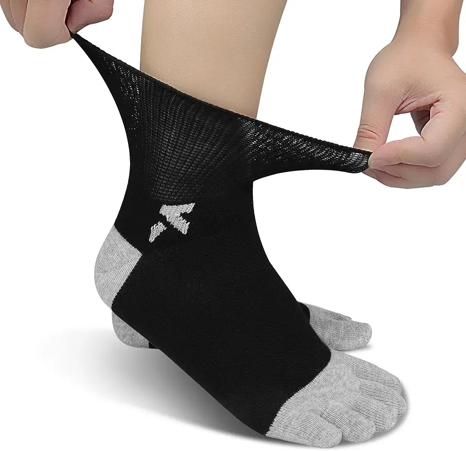 4 Pairs Seamless Loose Fit Non-Binding Cotton Crew Socks W5126