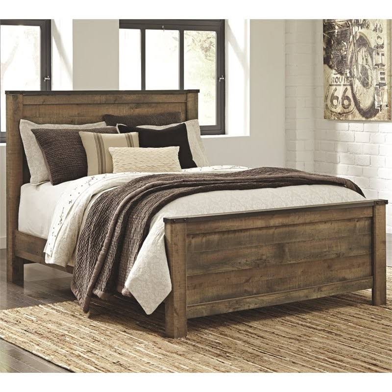 Queen Panel Bed in Brown S5476
