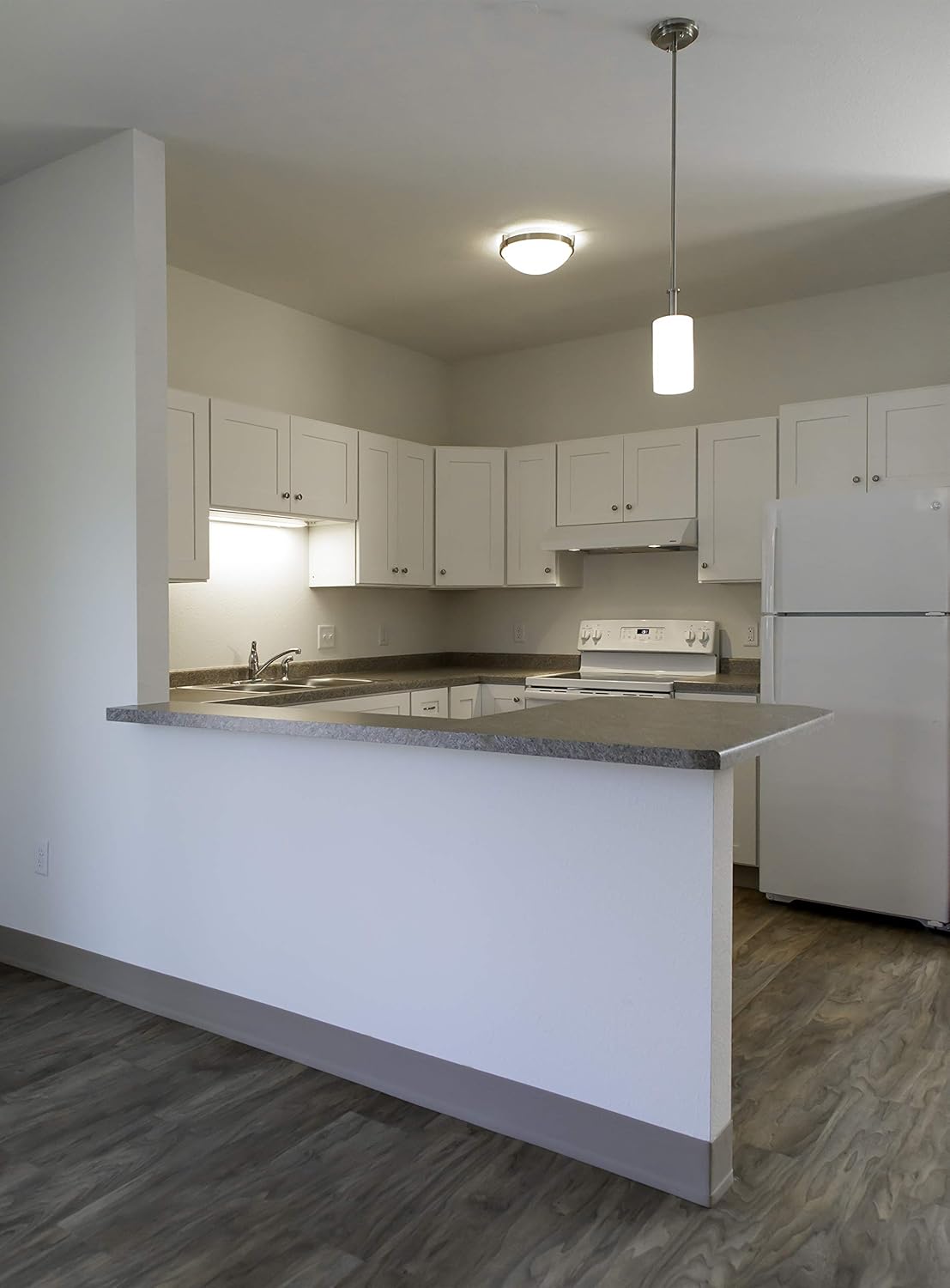 White 30x18x12 Wall Kitchen Cabinets U52877