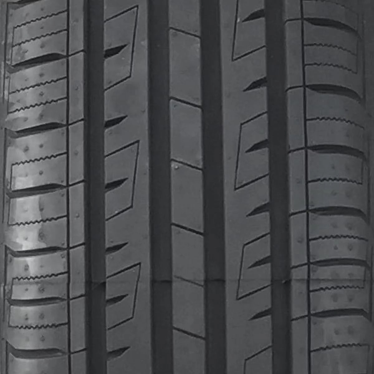 Set of 4 205/50R16 87W All Season Performance Tires M396