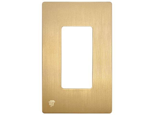 Screwless Decorator Wall Plate Outlet Cover, 1-Gang D46879