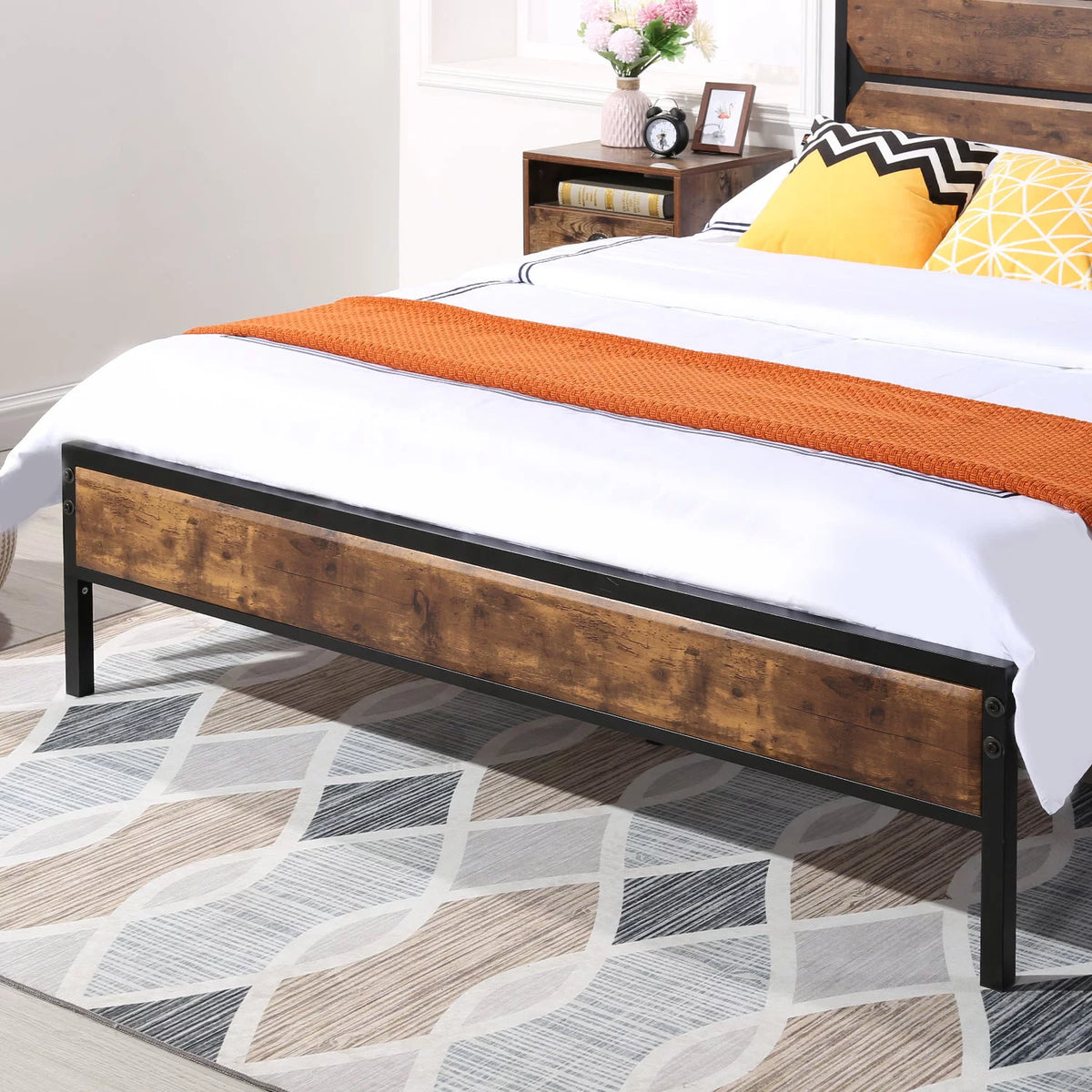 Full Size Platform Bed Frame and 2 Nightstands Set of 3 V4116