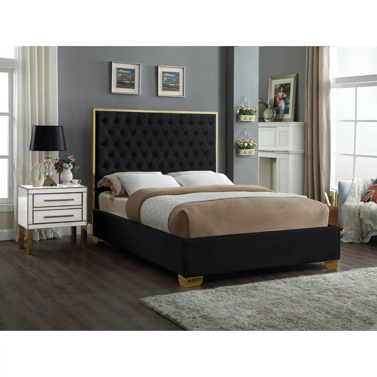 Solid Wood and Velvet King Bed in Navy Z978